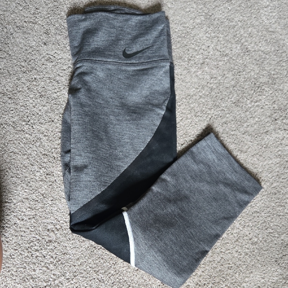 Nike Womens Charcoal and Black Leggings